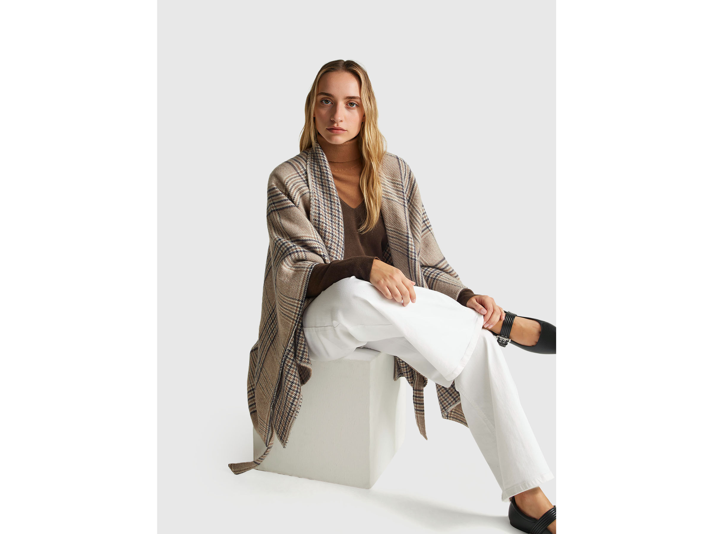 V NECK SWEATER L/S Femme image number 3